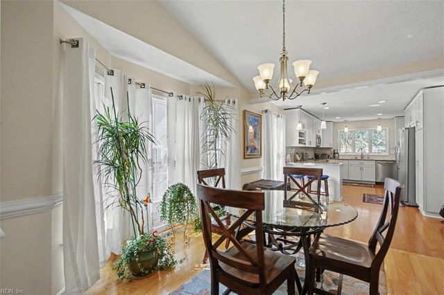 855 Lancaster LN, Newport News, VA 23602