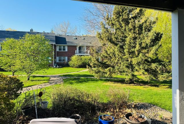 6313 Alderwood Bay D, Woodbury, MN 55125