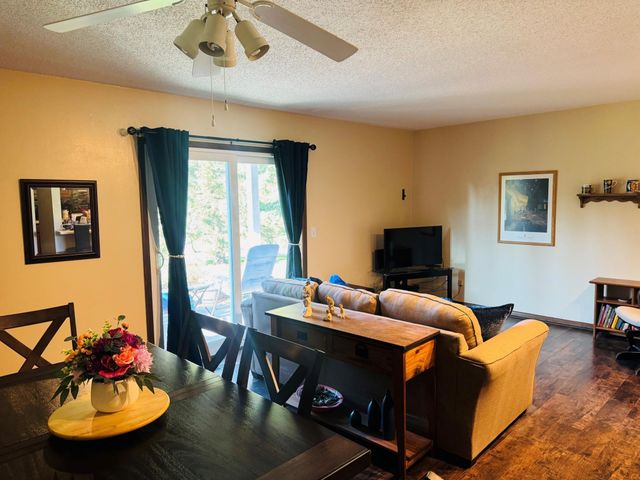 6313 Alderwood Bay D, Woodbury, MN 55125
