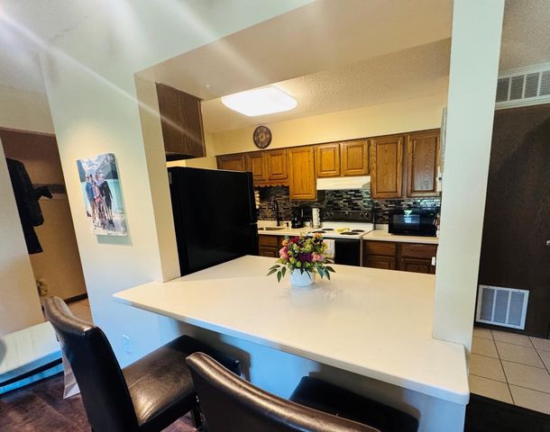 6313 Alderwood Bay D, Woodbury, MN 55125