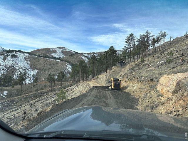 6319 Sunshine Canyon Dr, Boulder, CO 80302