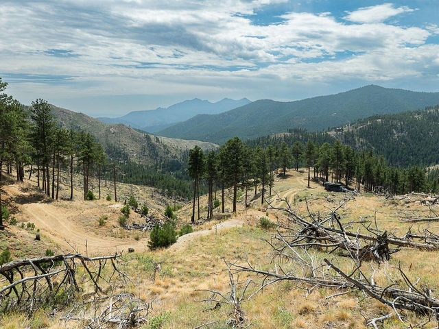 6319 Sunshine Canyon Dr, Boulder, CO 80302