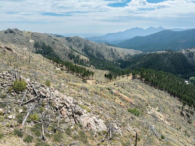 6319 Sunshine Canyon Dr, Boulder, CO 80302