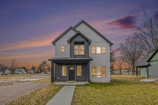 105 Lester Avenue, Dowagiac City, MI 49047