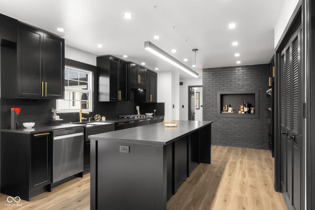 811 27th Street, Columbus, IN 47201