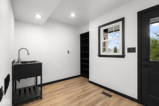 811 27th Street, Columbus, IN 47201