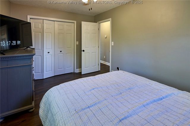 3806 Kathy Drive, Hurricane, WV 25526