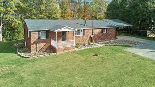 3806 Kathy Drive, Hurricane, WV 25526