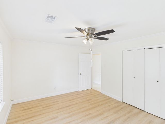 9526 Meadowcroft Drive, Houston, TX 77063