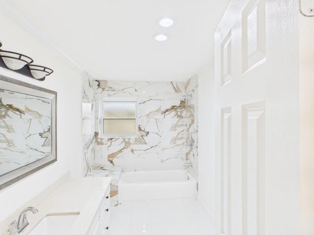 9526 Meadowcroft Drive, Houston, TX 77063