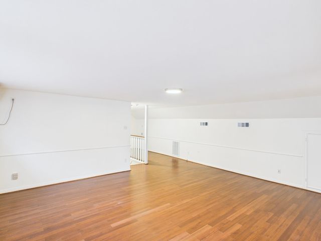 9526 Meadowcroft Drive, Houston, TX 77063