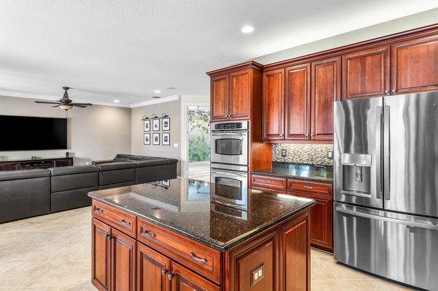 11056 Brandywine Lake Way, Boynton Beach, FL 33473