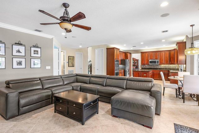 11056 Brandywine Lake Way, Boynton Beach, FL 33473
