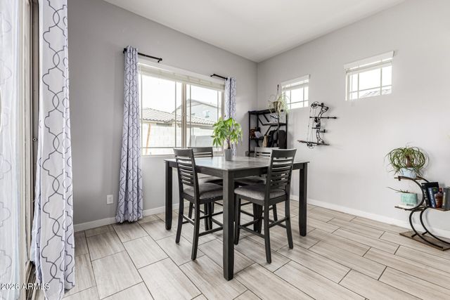 10836 W LUKE Avenue, Phoenix, AZ 85037