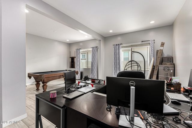 10836 W LUKE Avenue, Phoenix, AZ 85037