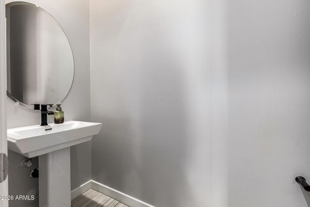 10836 W LUKE Avenue, Phoenix, AZ 85037