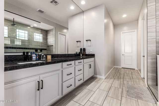 10836 W LUKE Avenue, Phoenix, AZ 85037