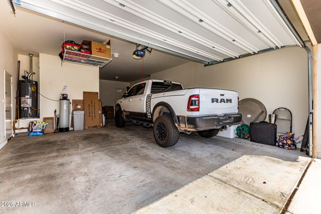 10836 W LUKE Avenue, Phoenix, AZ 85037