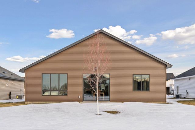 719 Margaret Lane NE, Isanti, MN 55040