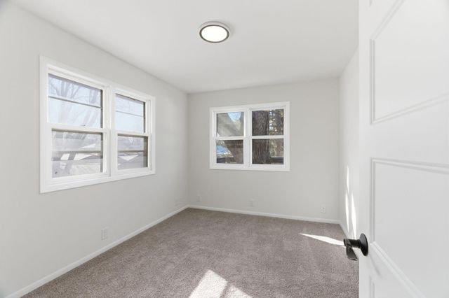 3820 30th Avenue S, Minneapolis, MN 55406