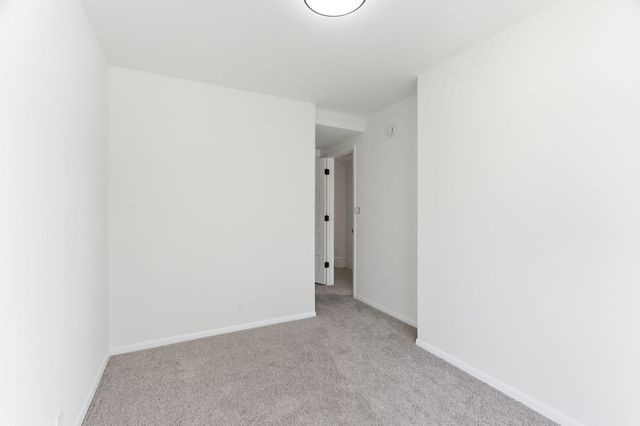 3820 30th Avenue S, Minneapolis, MN 55406