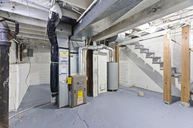 3820 30th Avenue S, Minneapolis, MN 55406