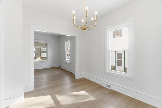 3820 30th Avenue S, Minneapolis, MN 55406