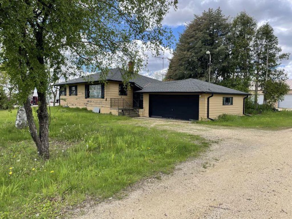 3503 County P HIGHWAY, Jackson, WI 53037
