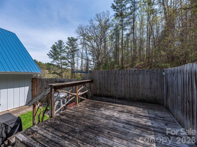444 Martin Branch Road, Leicester, NC 28748