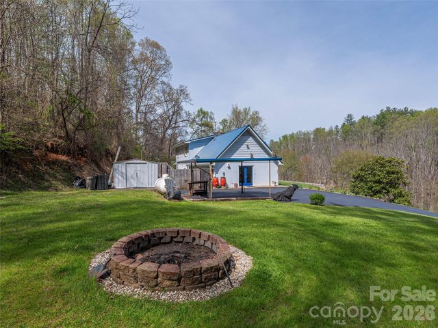 444 Martin Branch Road, Leicester, NC 28748