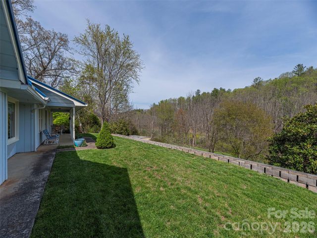 444 Martin Branch Road, Leicester, NC 28748