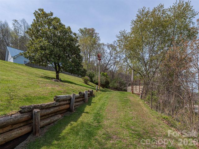 444 Martin Branch Road, Leicester, NC 28748