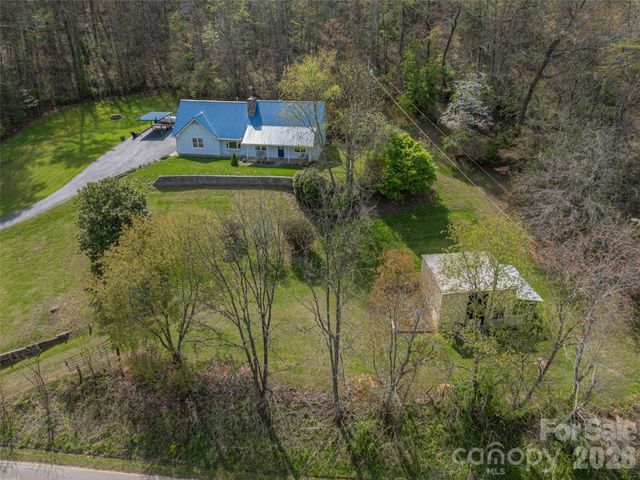 444 Martin Branch Road, Leicester, NC 28748