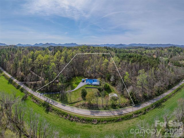 444 Martin Branch Road, Leicester, NC 28748