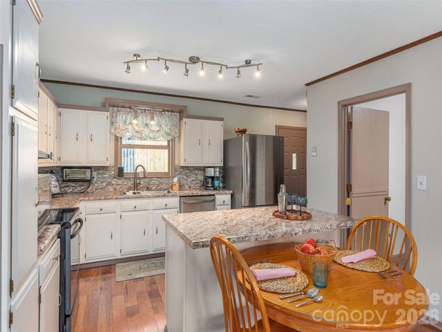 444 Martin Branch Road, Leicester, NC 28748