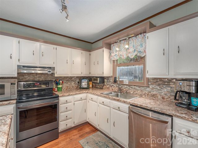 444 Martin Branch Road, Leicester, NC 28748