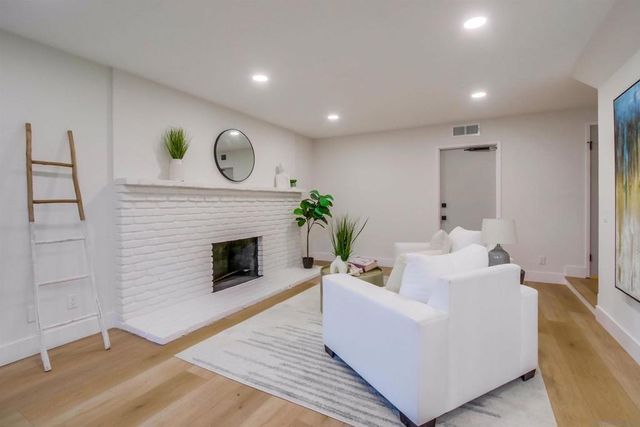 13856 Paseo Cardiel, San Diego, CA 92129