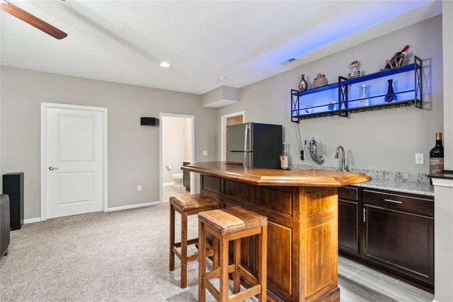 5075 Andrews Place, Pleasant Hill, IA 50327