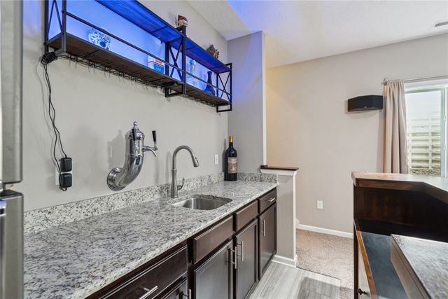 5075 Andrews Place, Pleasant Hill, IA 50327