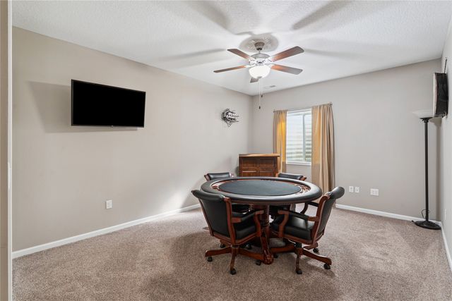 5075 Andrews Place, Pleasant Hill, IA 50327