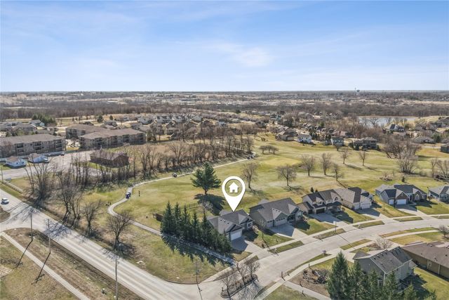 5075 Andrews Place, Pleasant Hill, IA 50327