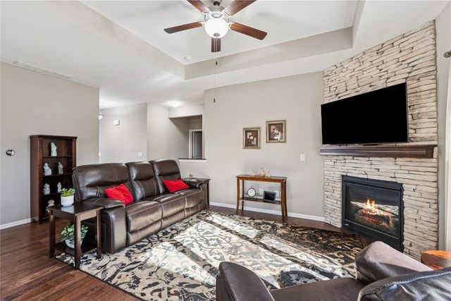 5075 Andrews Place, Pleasant Hill, IA 50327