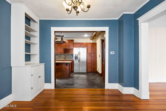 11 Cornelius Avenue, Niskayuna, NY 12309