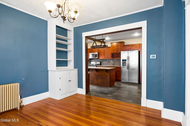 11 Cornelius Avenue, Niskayuna, NY 12309