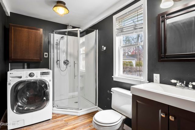 11 Cornelius Avenue, Niskayuna, NY 12309