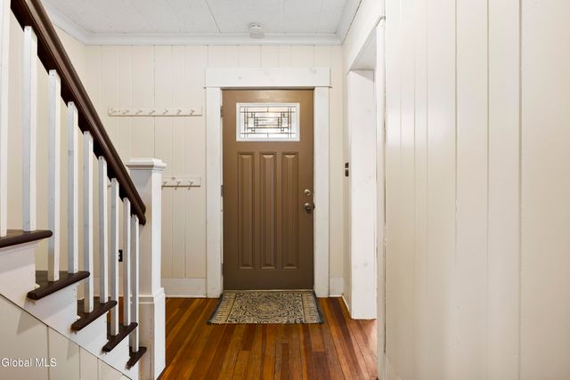 11 Cornelius Avenue, Niskayuna, NY 12309