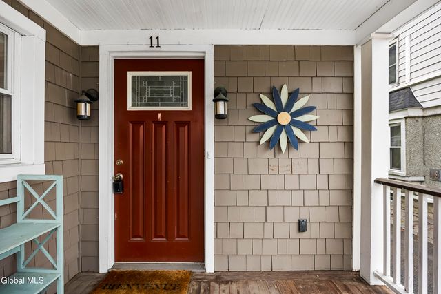 11 Cornelius Avenue, Niskayuna, NY 12309