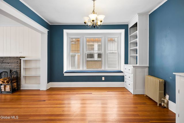 11 Cornelius Avenue, Niskayuna, NY 12309