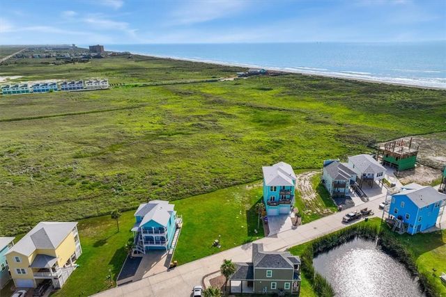 162 La Concha Blvd 14, Port Aransas, TX 78373