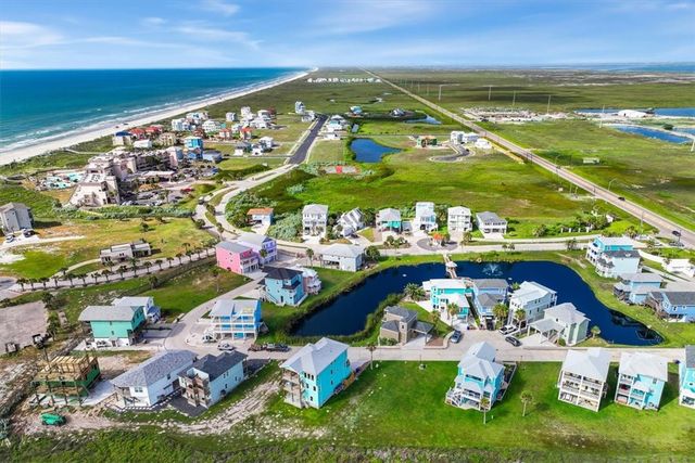 162 La Concha Blvd 14, Port Aransas, TX 78373